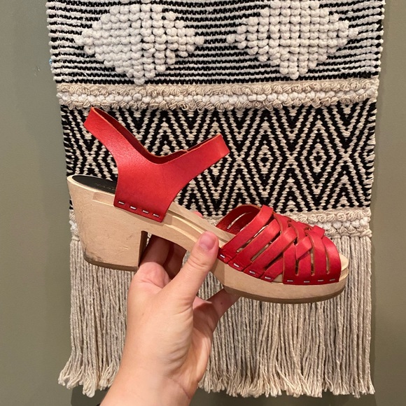 SWEDISH HASBEENS RED CLOG SANDALS EU 37 - Picture 4 of 6